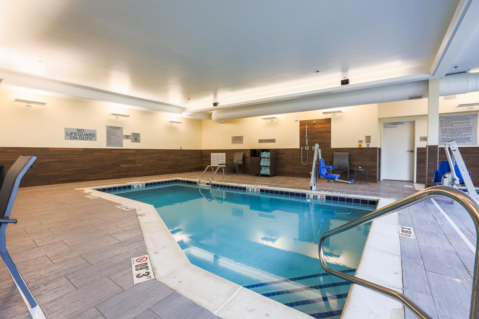 Fairfield Inn & Suites Marquette Eksteriør bilde