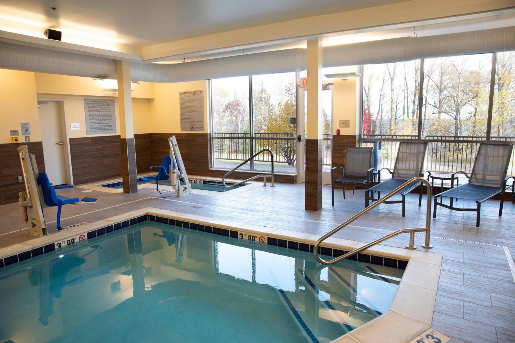 Fairfield Inn & Suites Marquette Eksteriør bilde